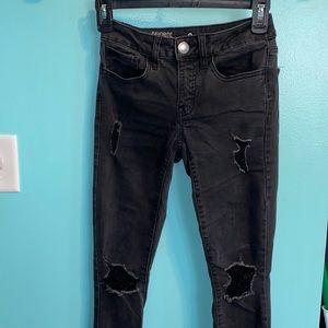 SO Low Rise Ripped Jeggings